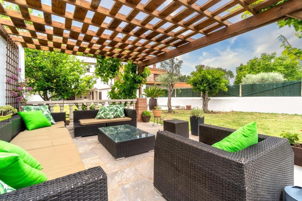 Newly Renovated Large Villa With Garden Castello  D'Empuries Extérieur photo