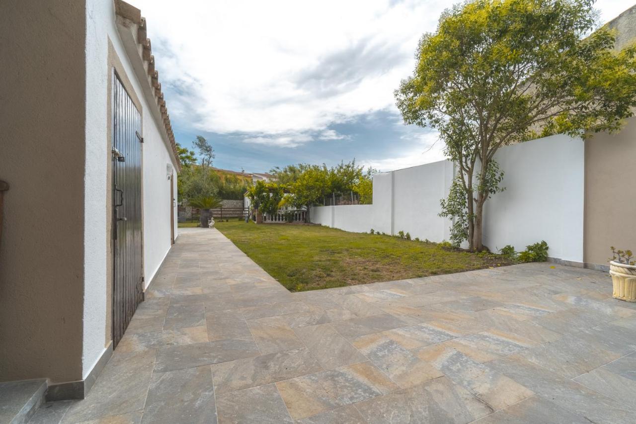 Newly Renovated Large Villa With Garden Castello  D'Empuries Extérieur photo